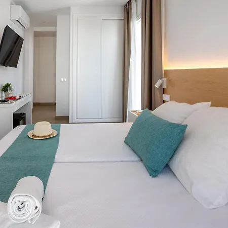 فندق Oasis Centro